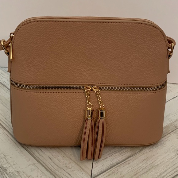 Crossbody handbag with adjustable strap - Picture 5 of 10